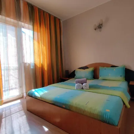 Проживание в семье Vila Zara *